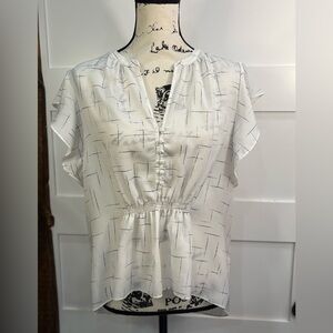 Black & White Patterned Blouse – Elegant Style, 100% Poly, No Size Tag